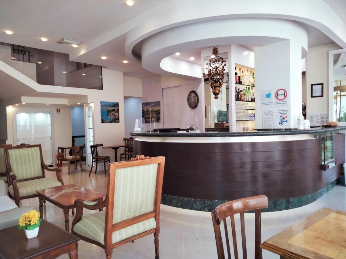 Hotel Pace Сан Джовани Ротондо Екстериор снимка