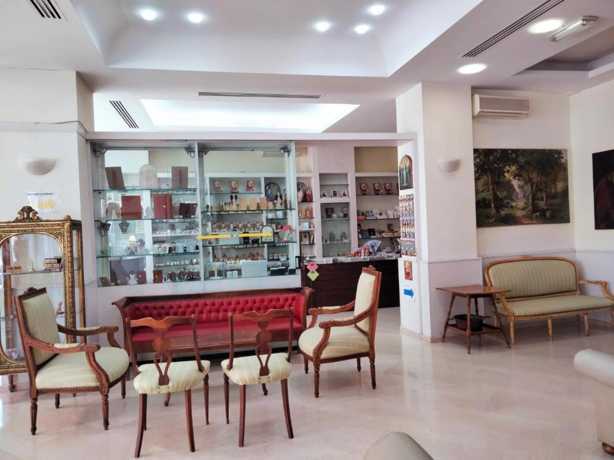 Hotel Pace Сан Джовани Ротондо Екстериор снимка