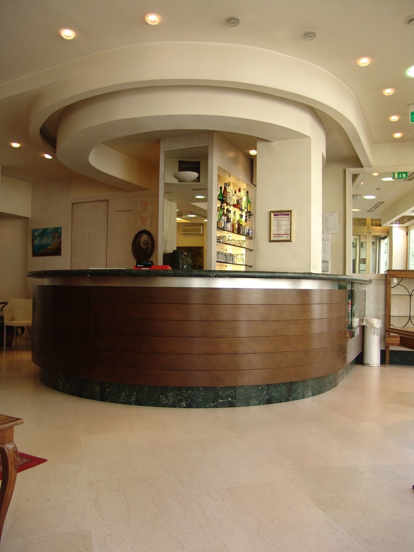 Hotel Pace Сан Джовани Ротондо Интериор снимка