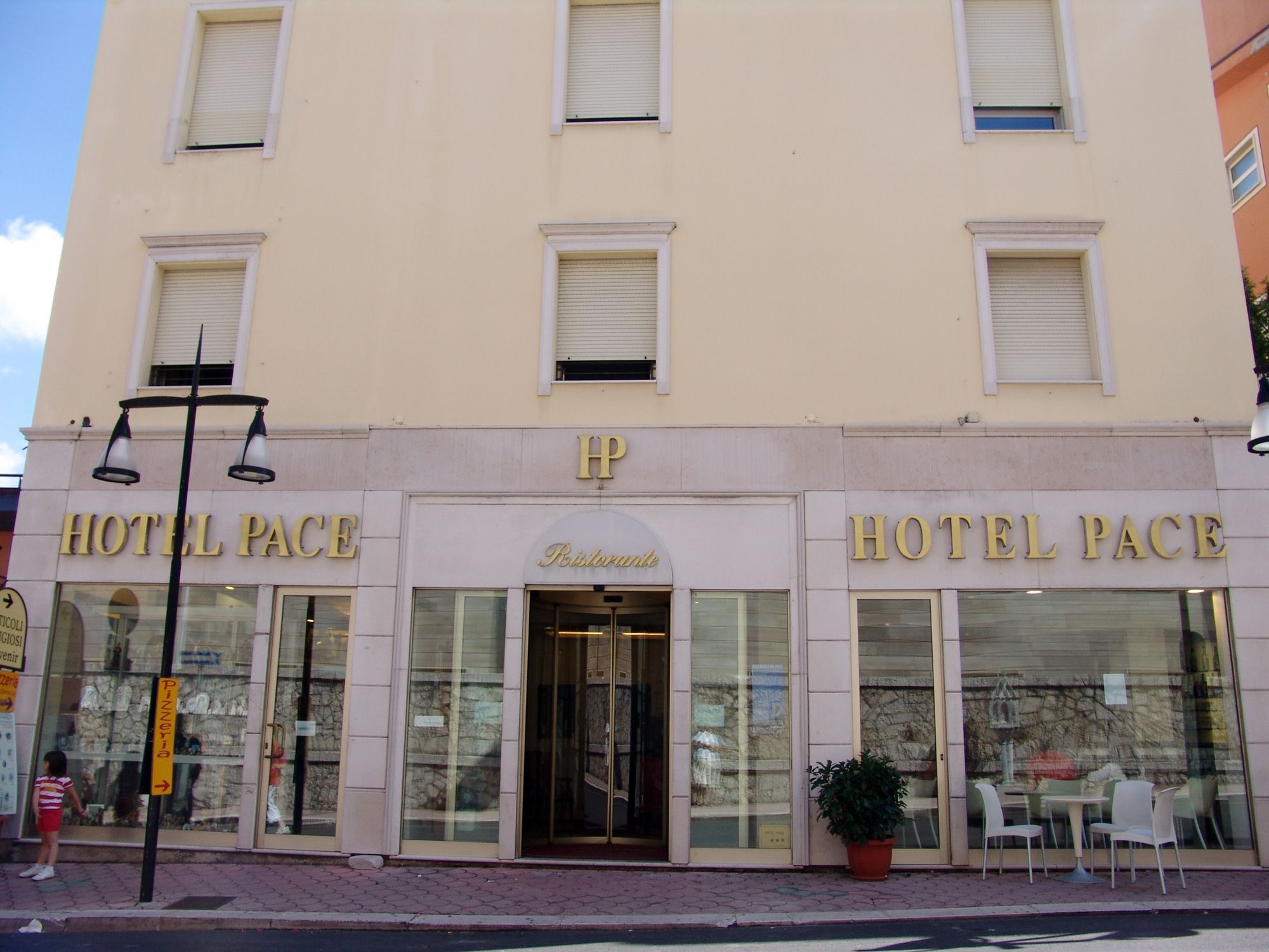 Hotel Pace Сан Джовани Ротондо Екстериор снимка